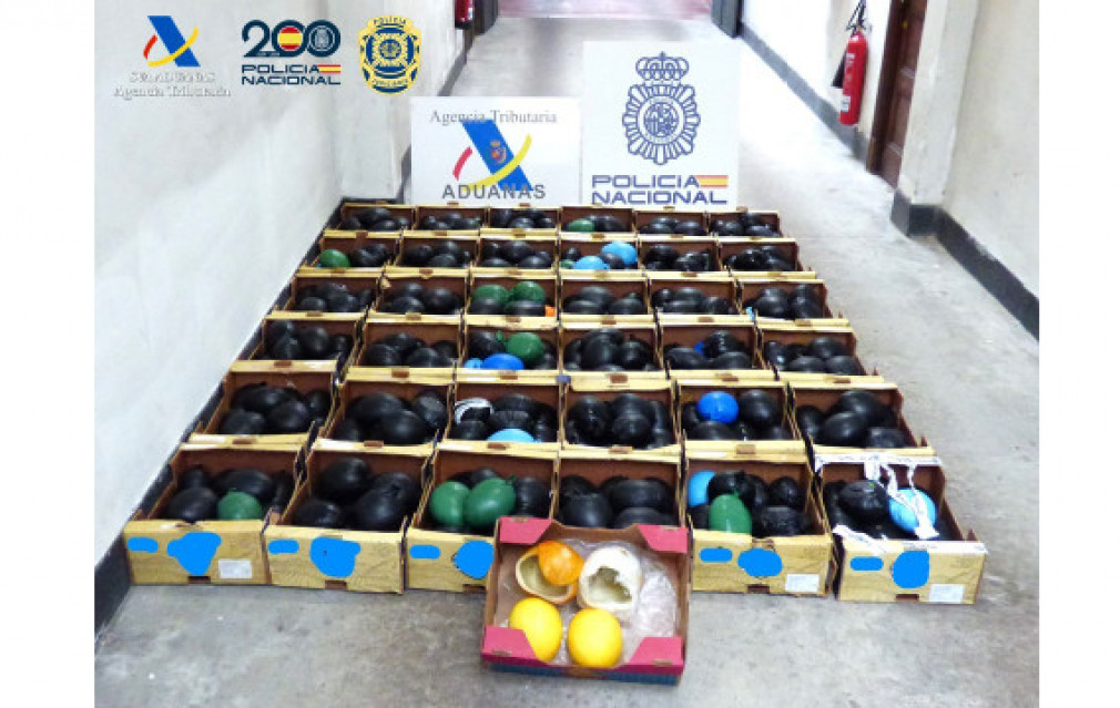 Decomisan en Vigo más de mil kilos de cocaína ocultos en frutas y zumos