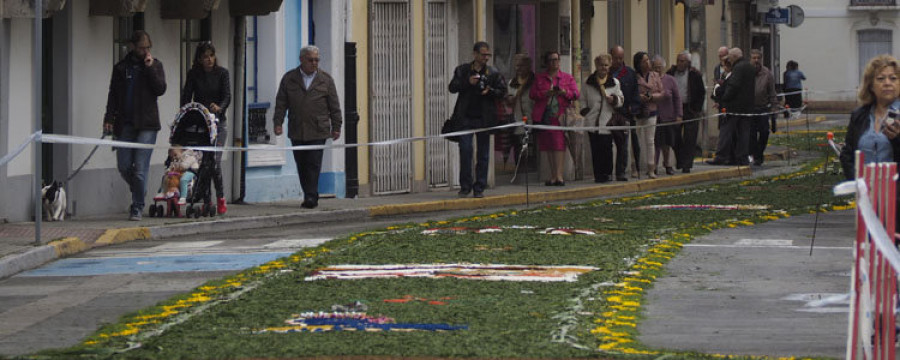 La lluvia deslució la fiesta del Corpus en Ares