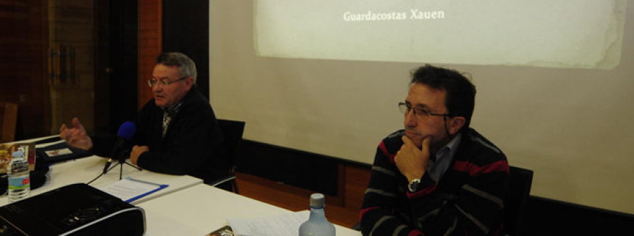 El escritor andaluz, Luis Miguel Cerdera presentó ayer “Málaga: base naval accidental”
