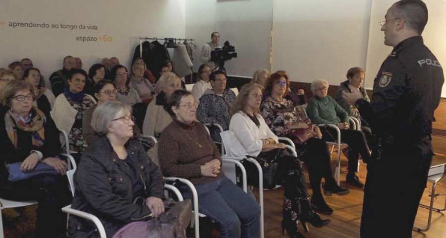 Javier Seijas | “El timo del falso revisor del gas y los hurtos de tipo amorosos son los que más afectan a las personas mayores en Ferrol”