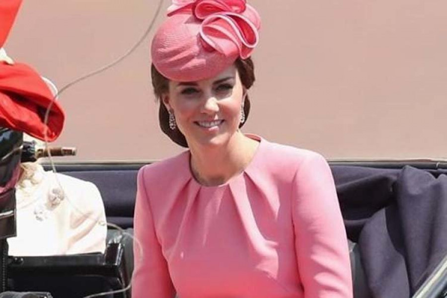 Kate Middleton brilla de rosa en el desfile militar “Trooping Colour”