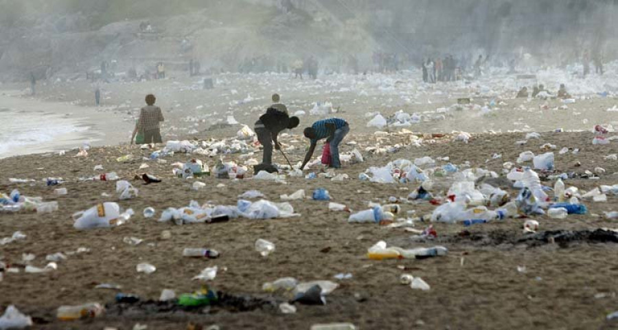 Planean crear “guardianes de la playa” contra la basura