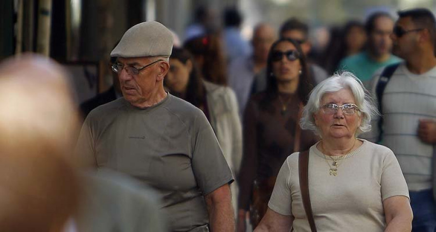La edad media en Galicia 
sube tres años desde 2006 
y se sitúa ya en los 46 años
