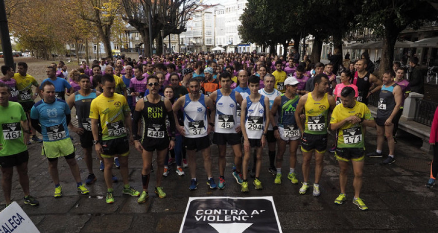 Más de medio millar de personas participaron en la primera carrera “O Muro” contra la violencia machista