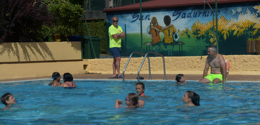 La Diputación financia los servicios de socorrismo en ocho piscinas