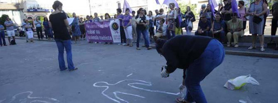 Concentración de repulsa por el asesinato de las dos niñas de Moraña