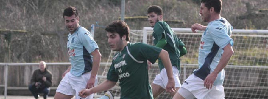 El Galicia de Mugardos se quedó sin ningún premio ante un potente Viveiro