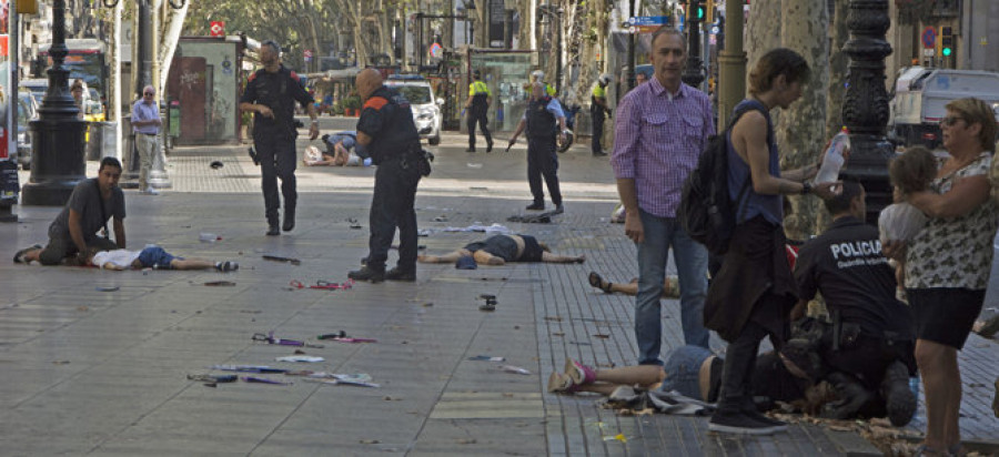 Trece muertos y más de 50 heridos en el atentado de Barcelona
