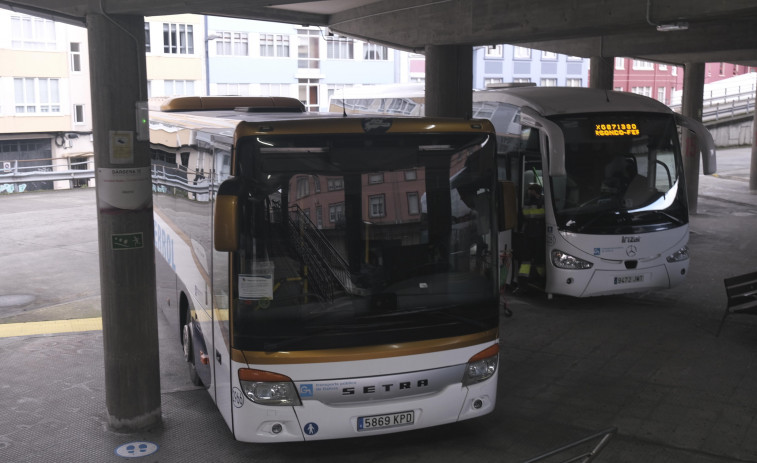 Usuarios de la línea Ferrol-A Coruña piden la reposición de las paradas