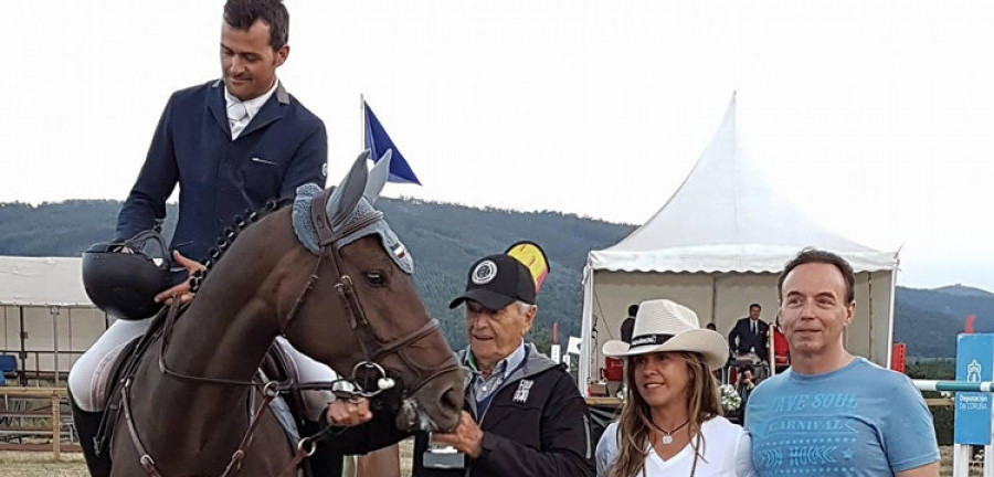 El local Joaquín Poves se hace con el oro en el Cidade de Ferrol