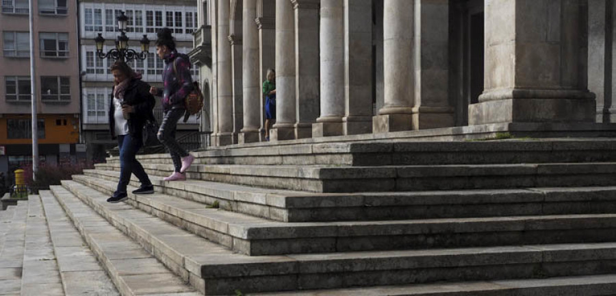 Suárez ve en los reparos de Patrimonio a la plaza de Armas un “asedio” político