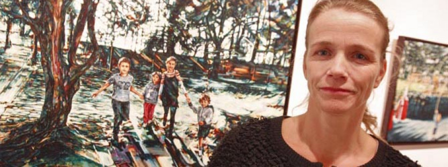 La pintora Hedi Ploegstra resume en el Torrente su trayectoria artística en Ferrol