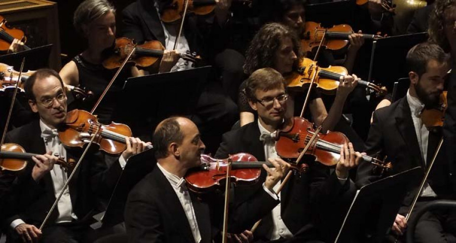 El concierto de la Orquesta Sinfónica de Galicia inaugura la concha acústica del Pazo