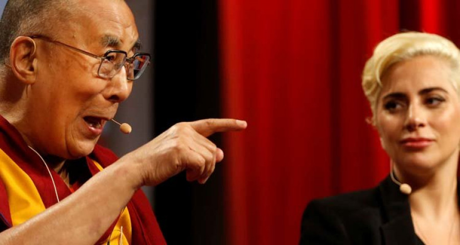 El Dalai Lama y Lady Gaga reclaman compasión al mundo
