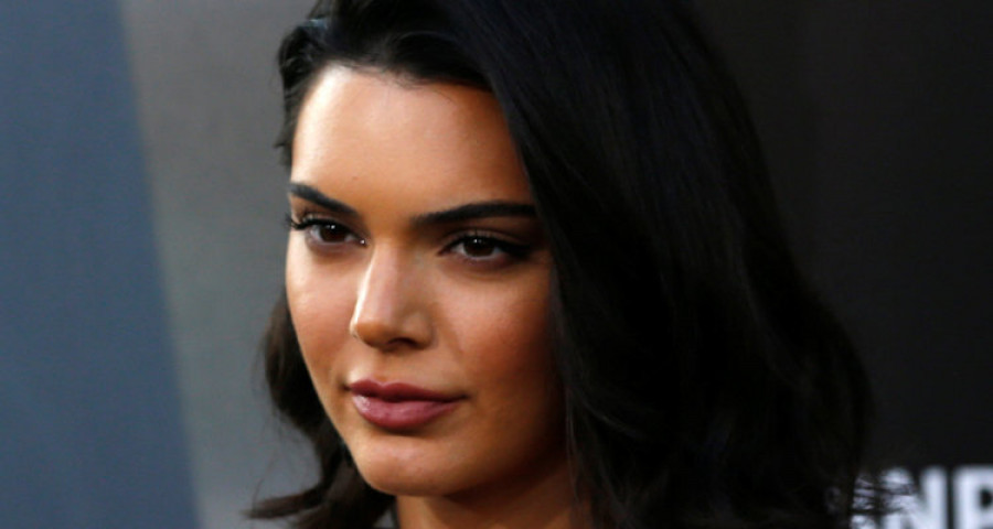 La modelo Kendall Jenner  copia a Rihanna “por los pelos”