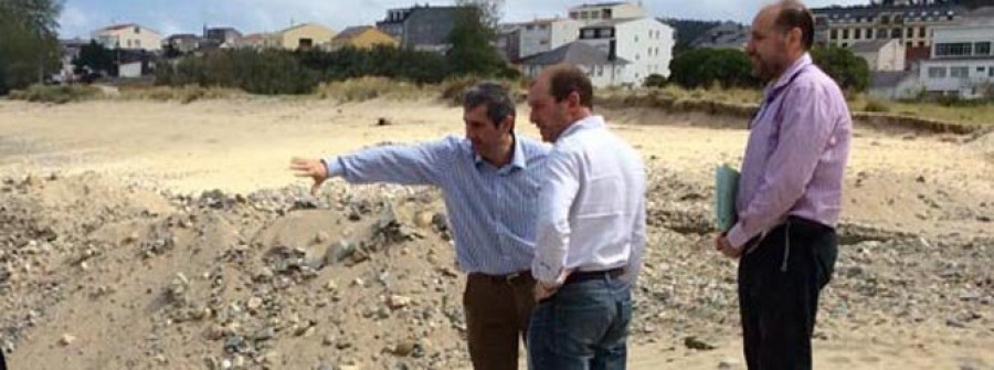 ORTIGUEIRA-Técnicos de Costas supervisan  la obra de canalización del Dola