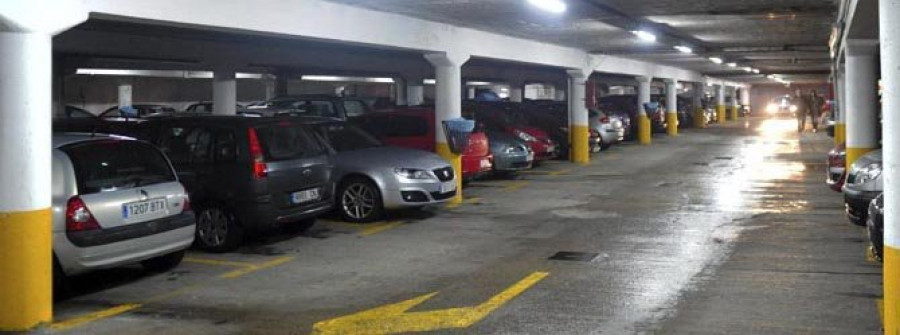 Evia encargará un informe sobre el estado estructural del parking de Armas
