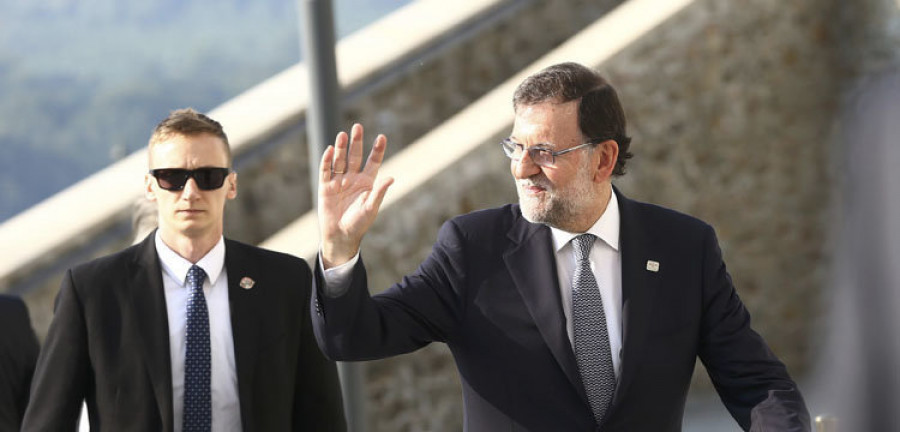 Rajoy dice a Sánchez que no puede formar un Gobierno de “un cuarto de hora”