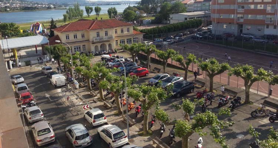 El PP muestra su preocupación por la falta de garantías en la obra de la plaza del colegio de Xuvia