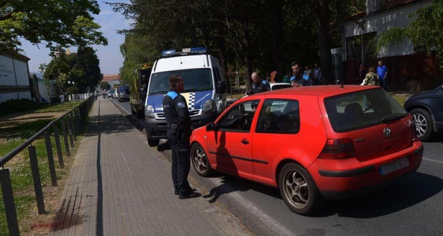 Investigan la agresión con 
arma blanca a un conductor que circulaba por la zona del Cantón