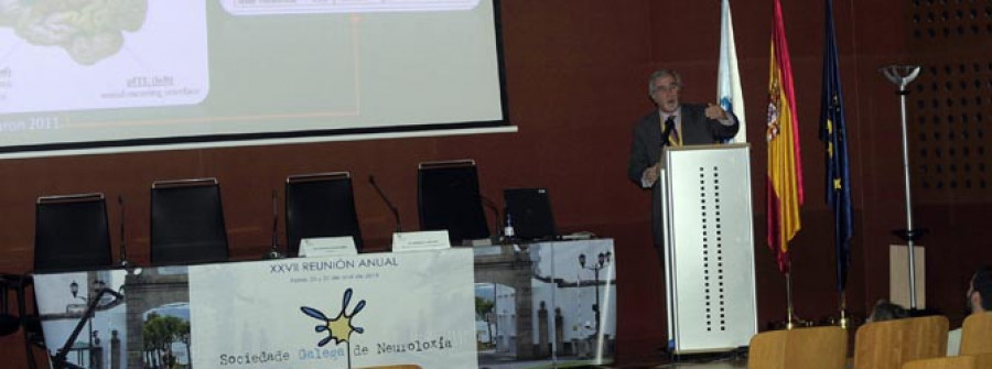 Especialistas de toda Galicia analizan las  distintas patologías neurológicas