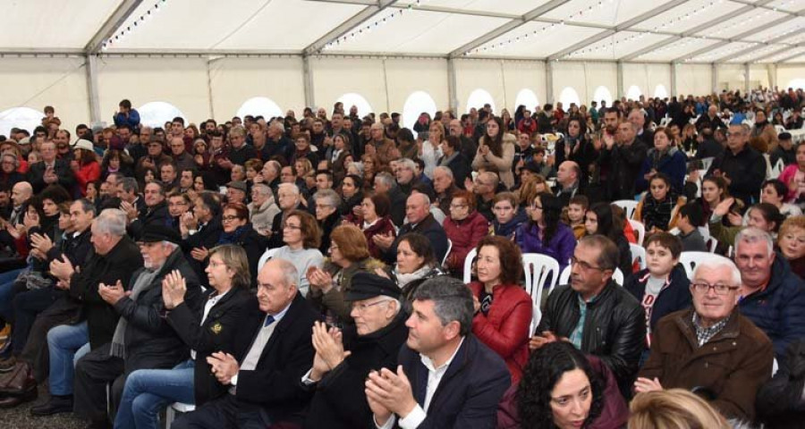 La lluvia no resta protagonismo a la XXIX edición de la Festa do Marisco 
do Barqueiro