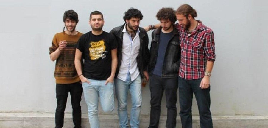 El grupo de rock ferrolano Adóbriga prepara  la grabación de su próxima maqueta