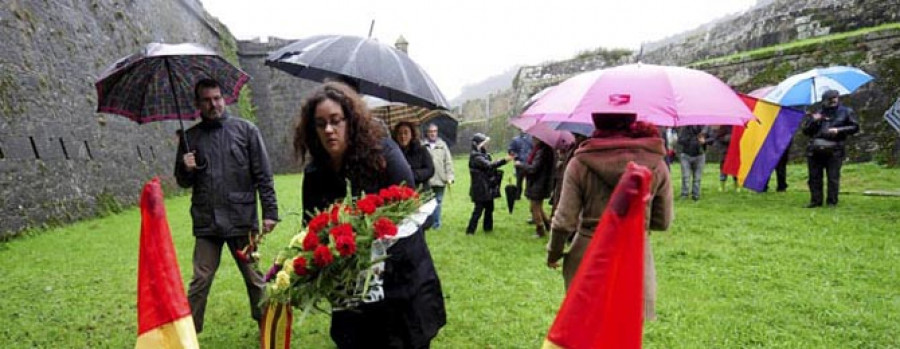 Rinden homenaje a Amada García en el 75 aniversario de su fusilamiento