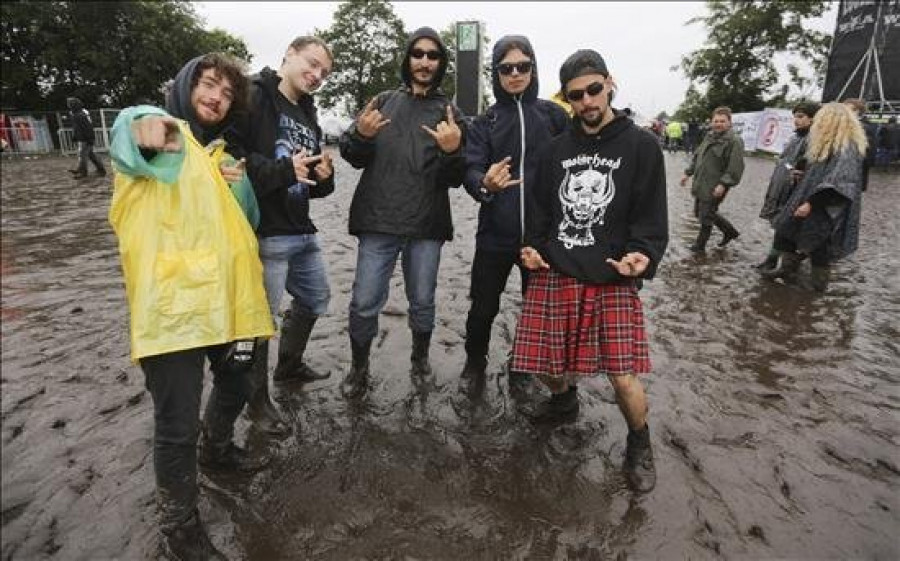 Arranca bajo la lluvia en Wacken el mayor festival de heavy metal del mundo