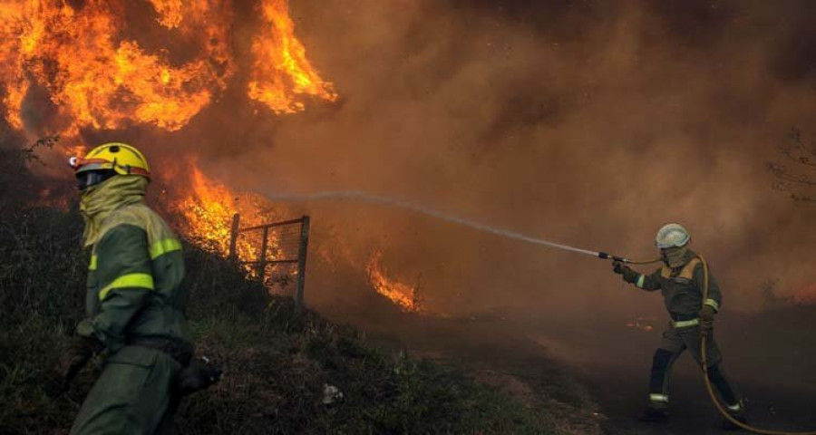 El PPdeG defiende la política contra incendios “seria y rigurosa” de la Xunta