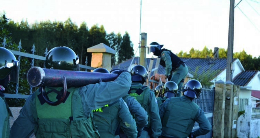 La Guardia Civil da por desarticula la principal red de tráfico de drogas que abastecía Ferrolterra
