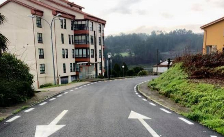 Pontedeume concluye  las obras de mejora de la pavimentación en la avenida Castelao
