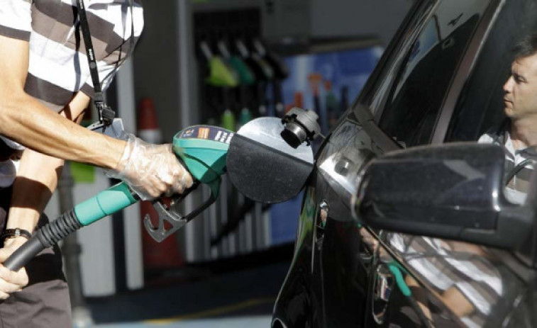 El gasóleo bate su mínimo anual tras caer un 0,14 % en su décima semana seguida a la baja