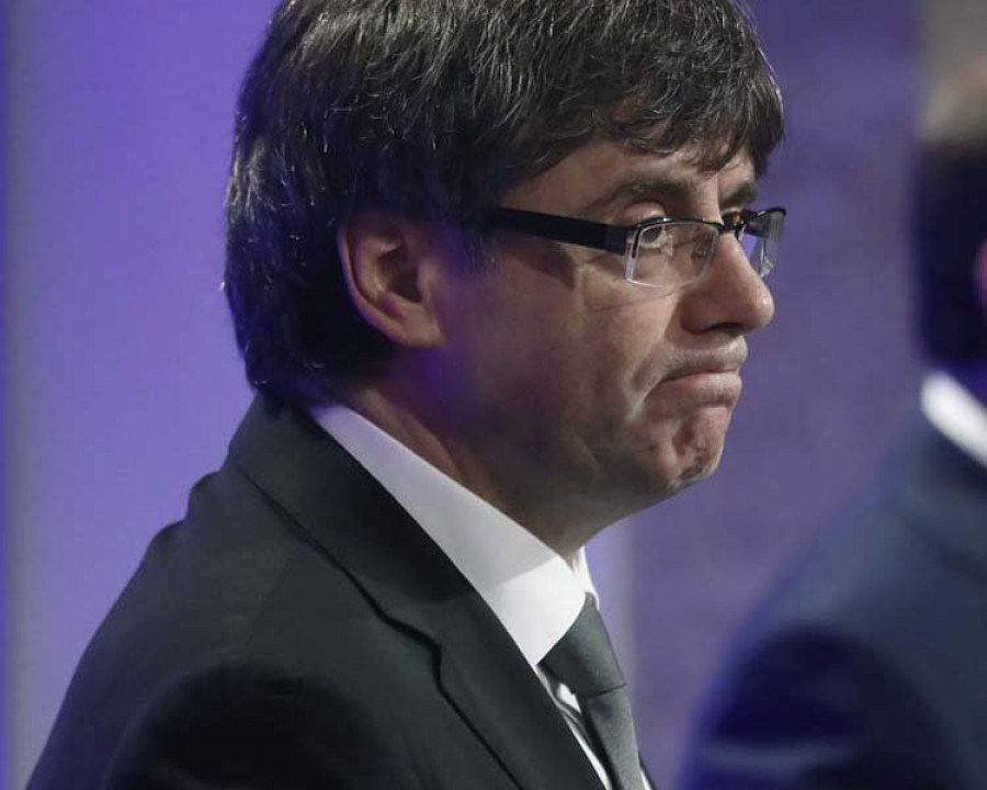 El cerrajero ya planea sobre la cabeza del presidente de Cataluña