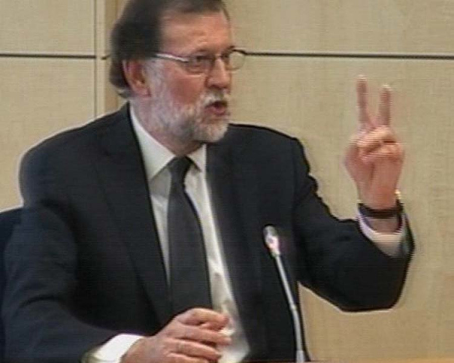 Rajoy se gana en los tribunales unha ducia de medallas de Galicia