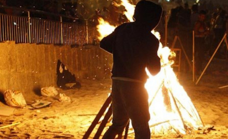 Las hogueras de San Juan podrán celebrarse en un formato más reducido