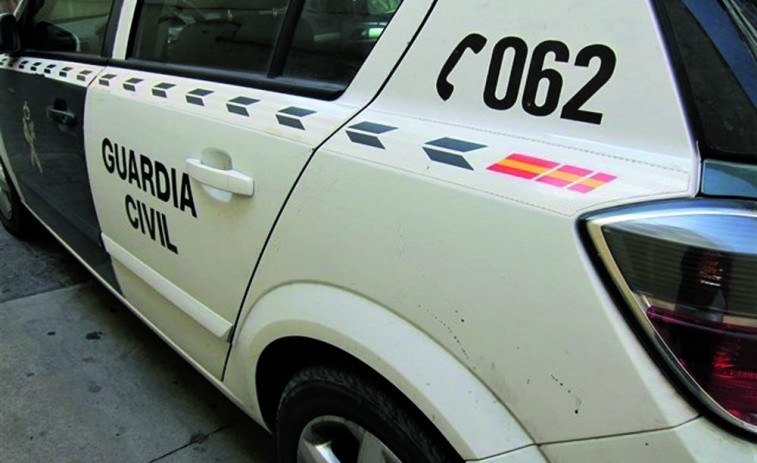 Detenidos tres vecinos de Ferrol por nueve robos con fuerza de cable de cobre del alumbrado público y hurto de gasoil