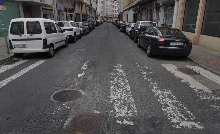 La Policía Local interviene en una fiesta con nueve personas en un piso en Ferrol
