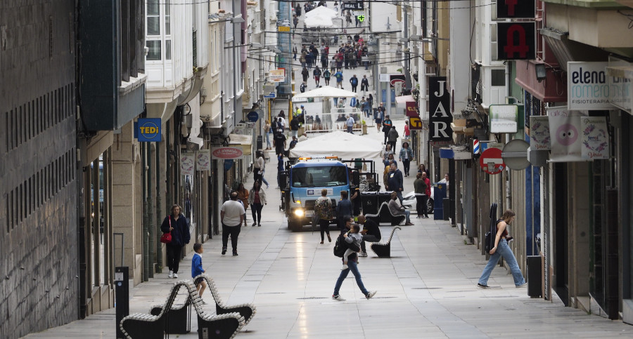 Ferrol puede acoger 1.500 vehículos de visitantes con las plazas actuales