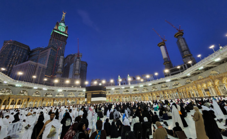 Un millón de fieles inician la primera peregrinación pospandémica a La Meca