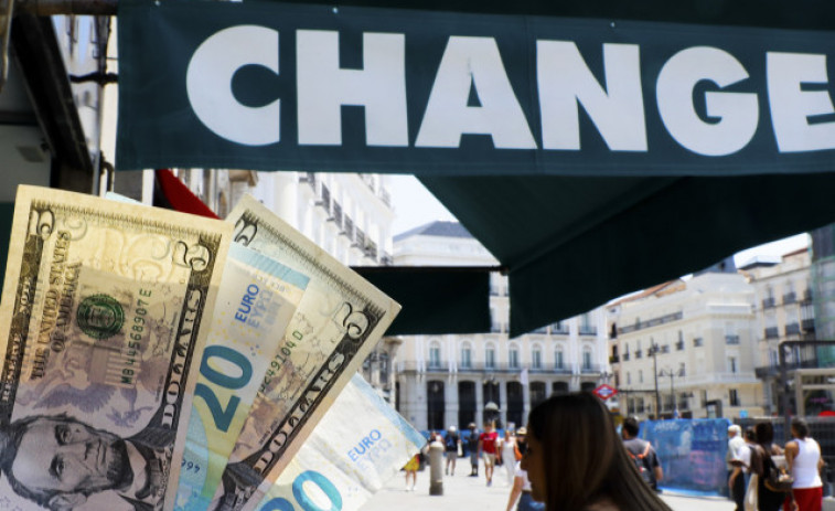 El euro supera la paridad con el dólar