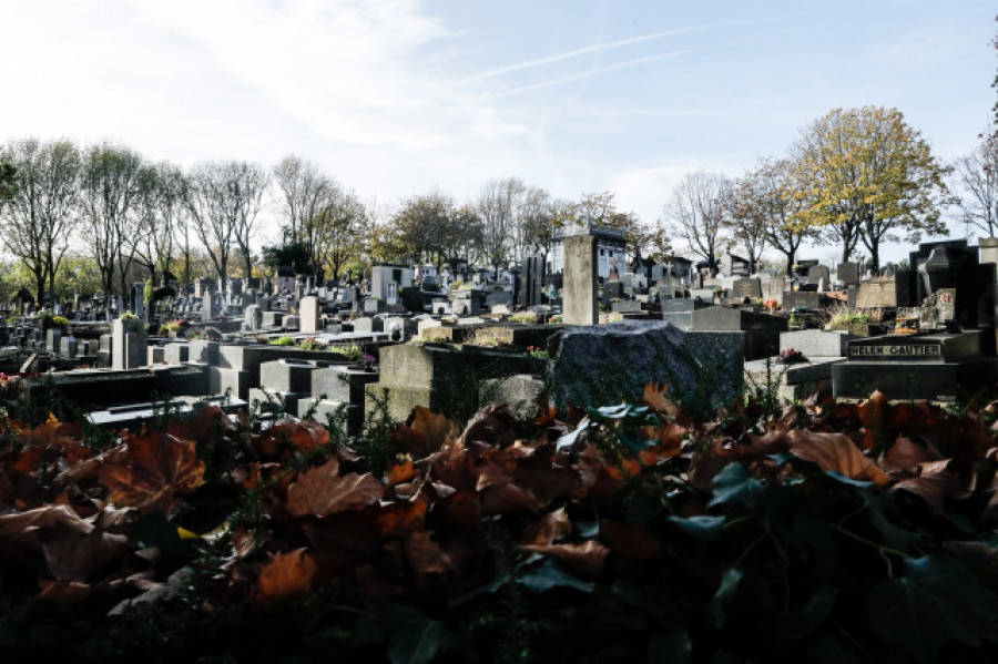 La historia del cementerio de Pere-Lachaise: Ni tumba de Drácula, ni maldiciones