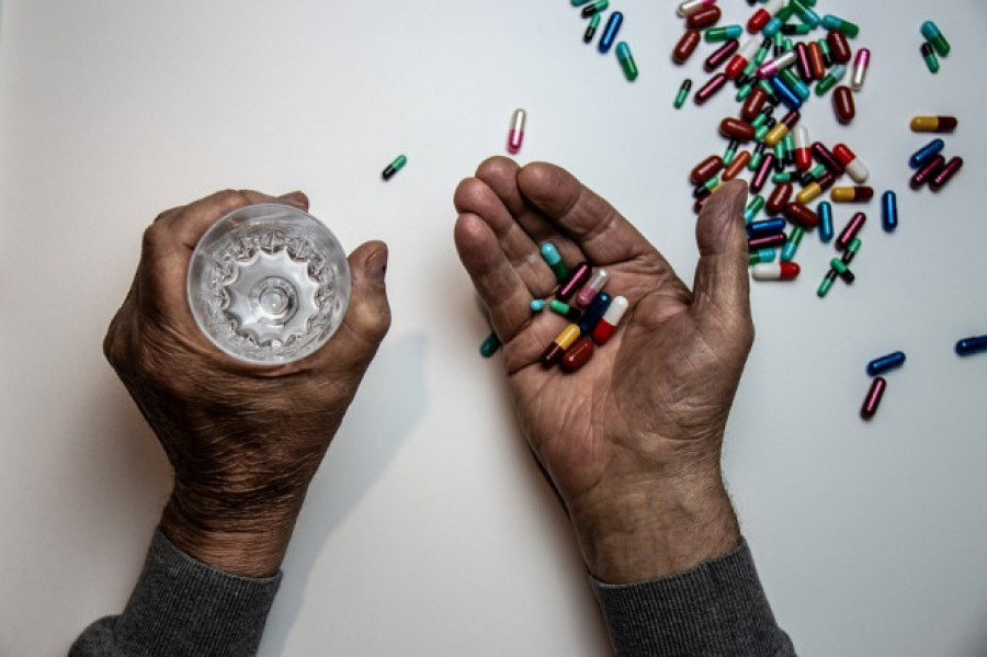 Fármacos para mejorar el ánimo, la adicción más frecuente entre los mayores