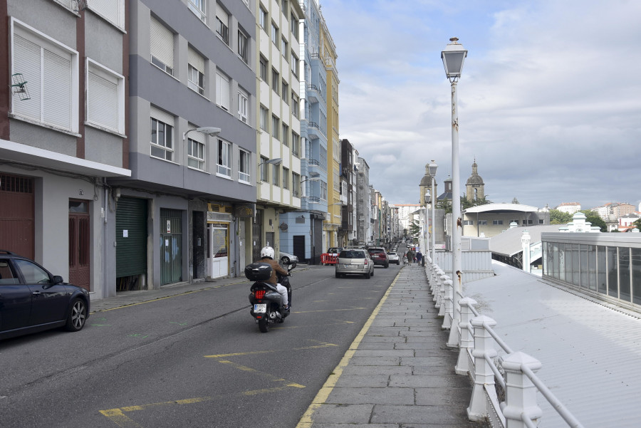 La policía Local de Ferrol cerrará mañana al tráfico el centro de la ciudad ante la afluencia de personas