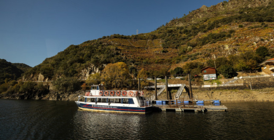 Abre la reserva para las rutas en catamarán por la Ribeira Sacra
