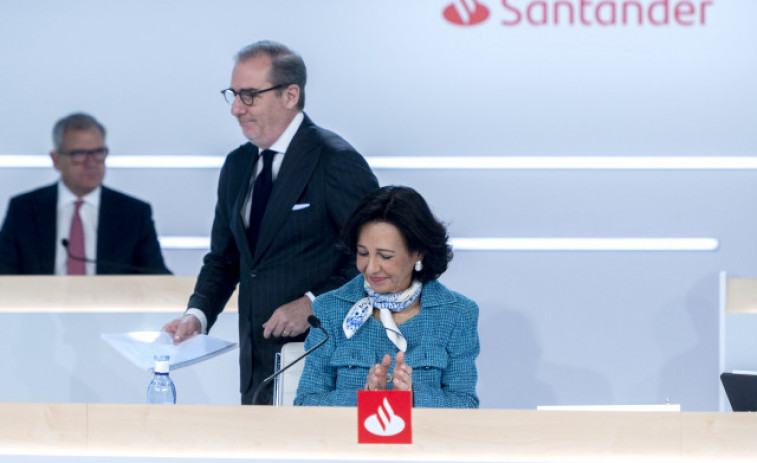 La junta del Banco Santander reelige a Ana Botín y ratifica a Héctor Grisi