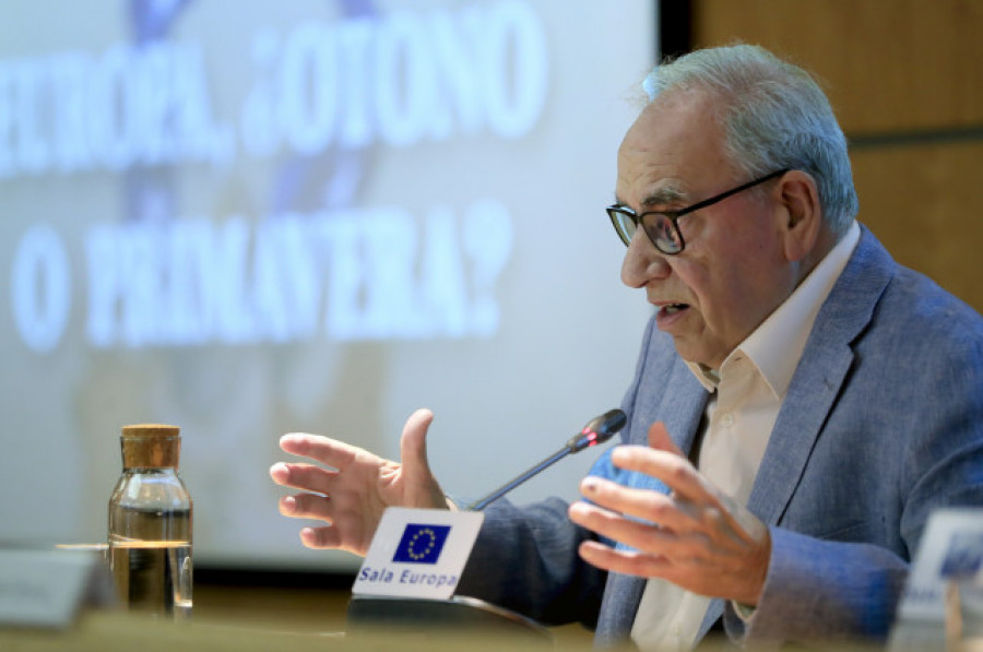 Alfonso Guerra cree que Europa colapsaría si se paralizara la inmigración