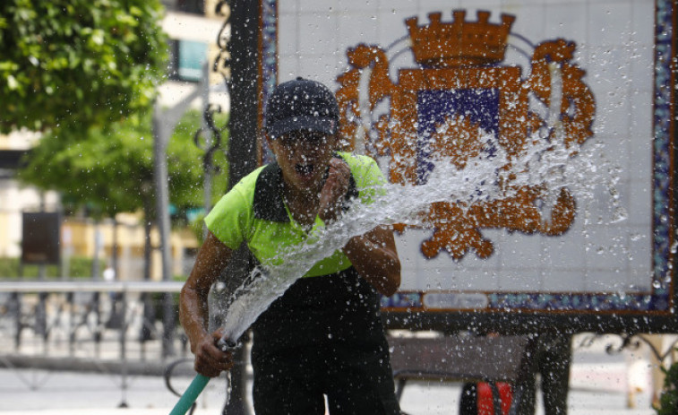 El Gobierno prohibirá el trabajo al aire libre cuando haya alerta roja o naranja por calor