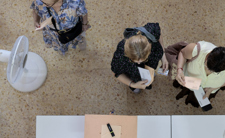 Casi un millón de votantes más a las 14.00 horas con respecto a las elecciones de 2019