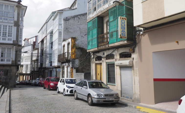 La demolición subsidiaria del número 4 de la calle San Francisco, en Ferrol, comenzará esta semana